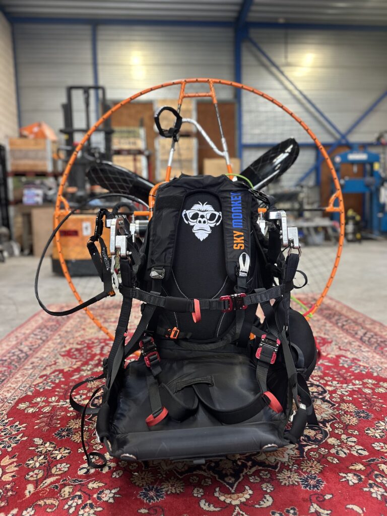 Funky Monkey Moster paramotor